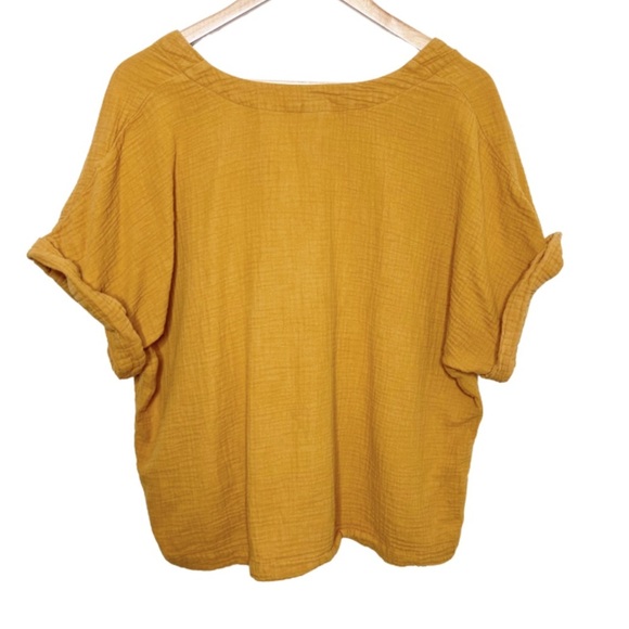 Universal Thread Women's 2-Piece Set Muslin Short Sleeve Shirt & Shorts Mustard - Picture 7 of 16